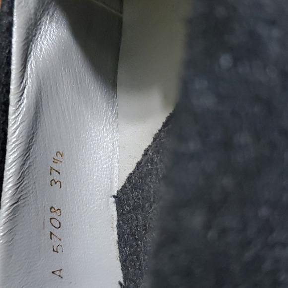 Bruno MAGLI WOOL PUMPS SQUARE TOE BLOCK HEELS SIZE 37 1/2 ( 7 ) - Picture 6 of 6